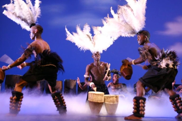 Bwola dance by Acholi in Uganda